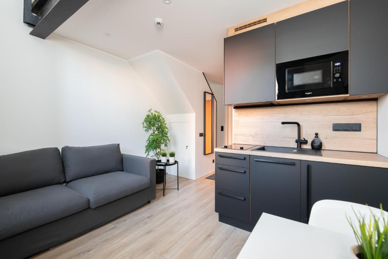 Hilltop Apartments - Ilmarine District タリン エクステリア 写真